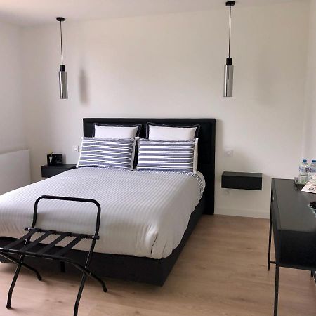 Hotelya - Lille Villeneuve D'Ascq Экстерьер фото