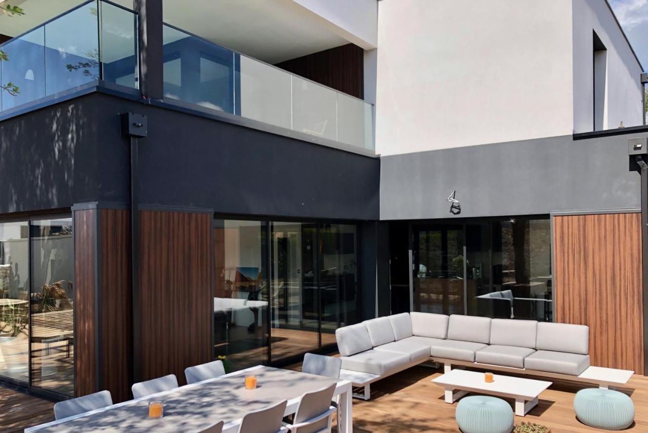 Hotelya - Lille Villeneuve D'Ascq Экстерьер фото