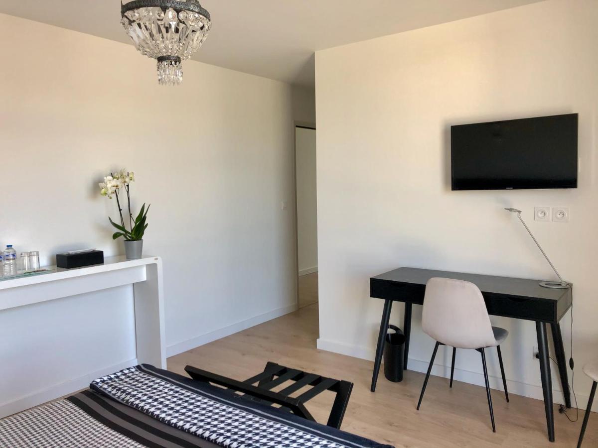 Hotelya - Lille Villeneuve D'Ascq Экстерьер фото