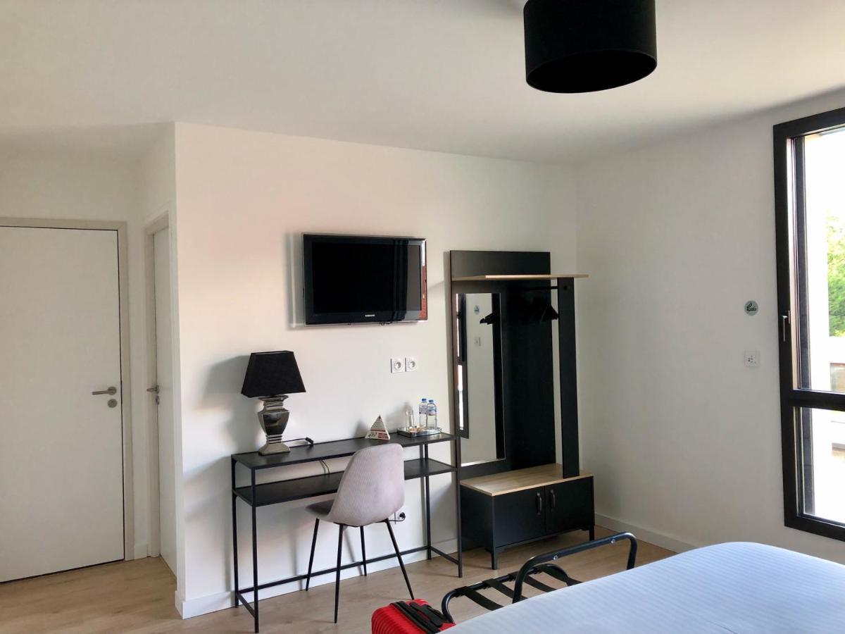 Hotelya - Lille Villeneuve D'Ascq Экстерьер фото