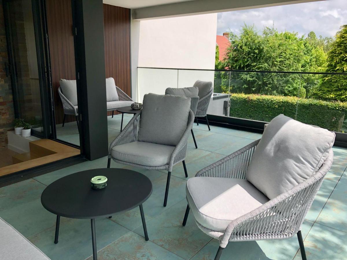 Hotelya - Lille Villeneuve D'Ascq Экстерьер фото