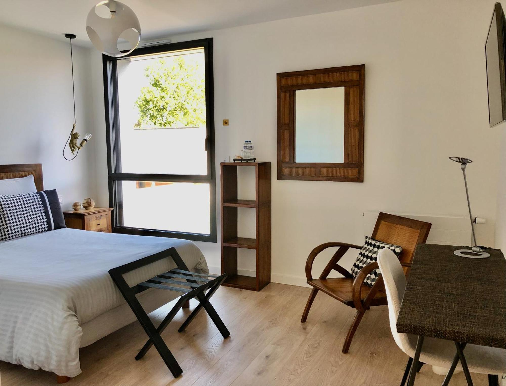 Hotelya - Lille Villeneuve D'Ascq Экстерьер фото